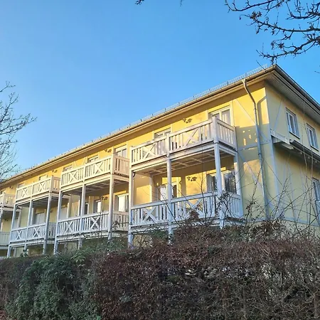 Laura - 43-109 Apartment Kuehlungsborn